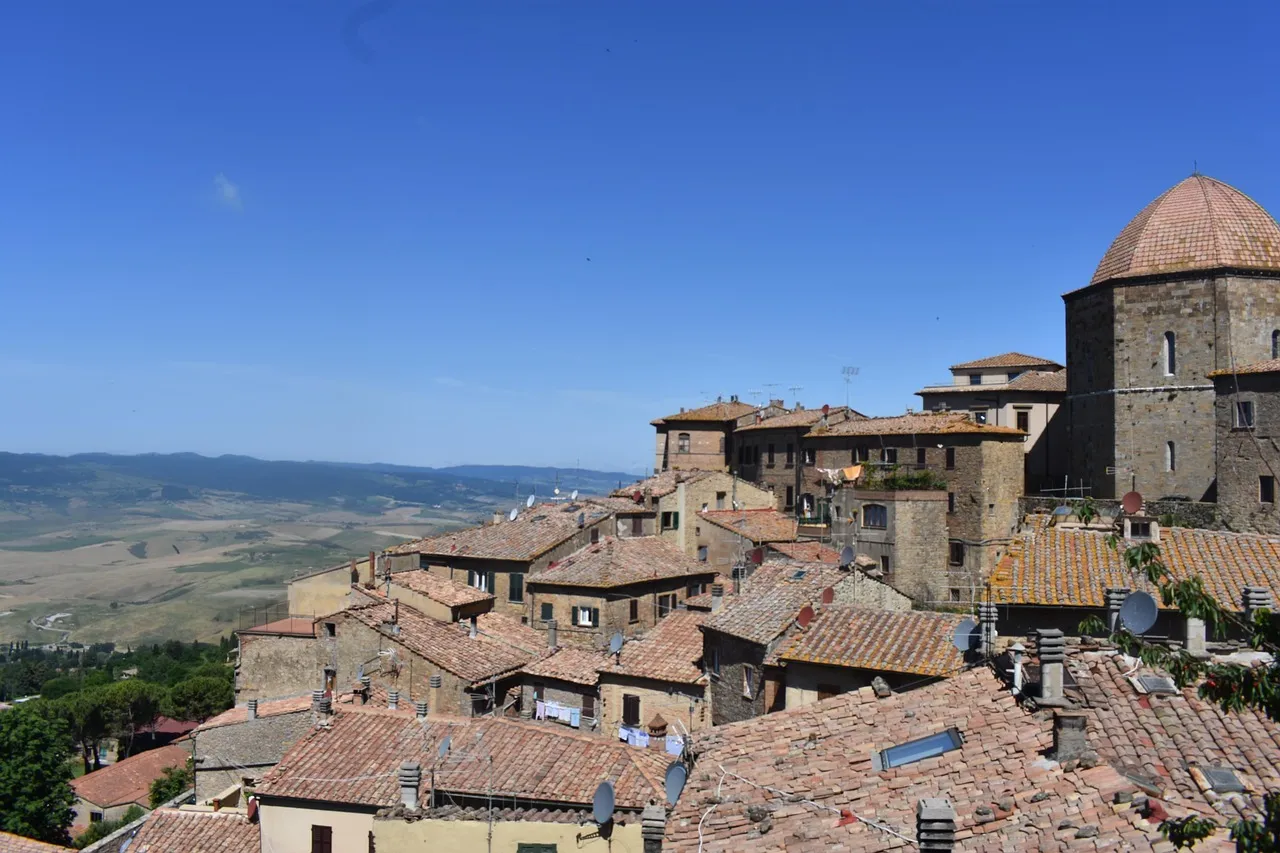 Best place to do the new year's resolutions is in Tuscany